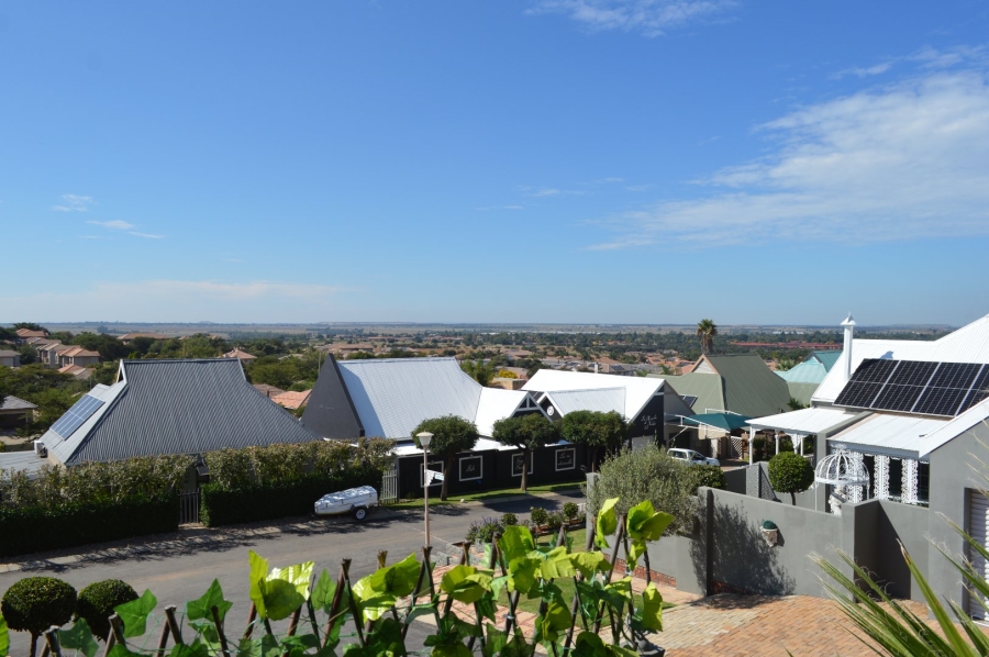 3 Bedroom Property for Sale in Wilkoppies North West